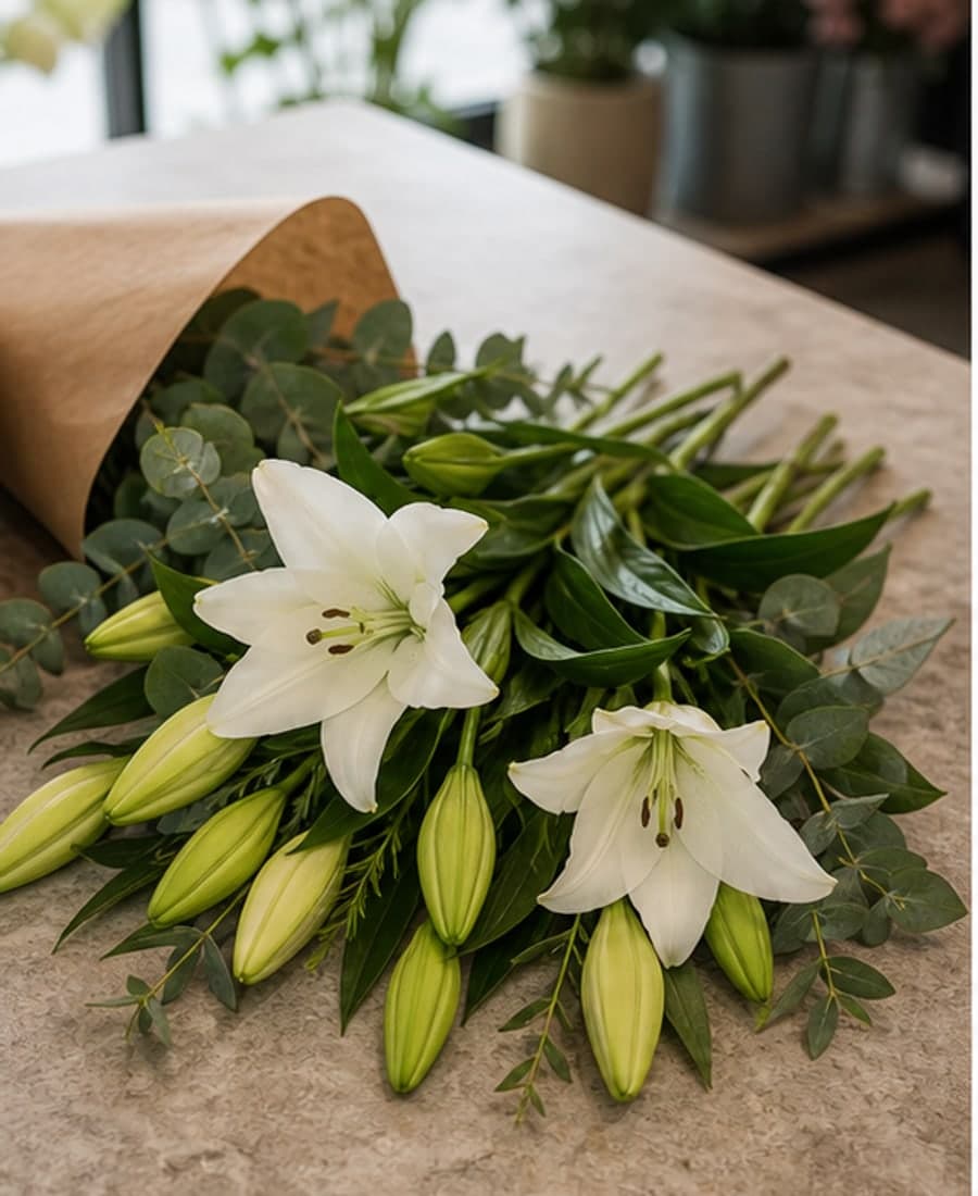 Nama Iskra White Lily Market Stem Set